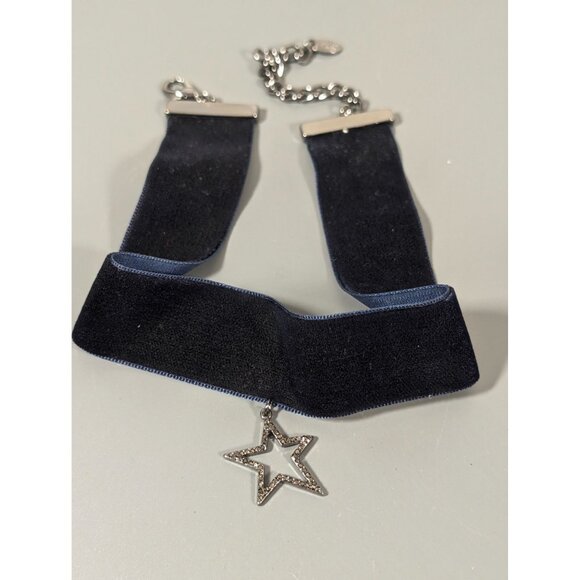 ZARA Blue Velvet Choker Necklace Rhinestone Star Charm Pendant Necklace 15 in - Picture 2 of 10